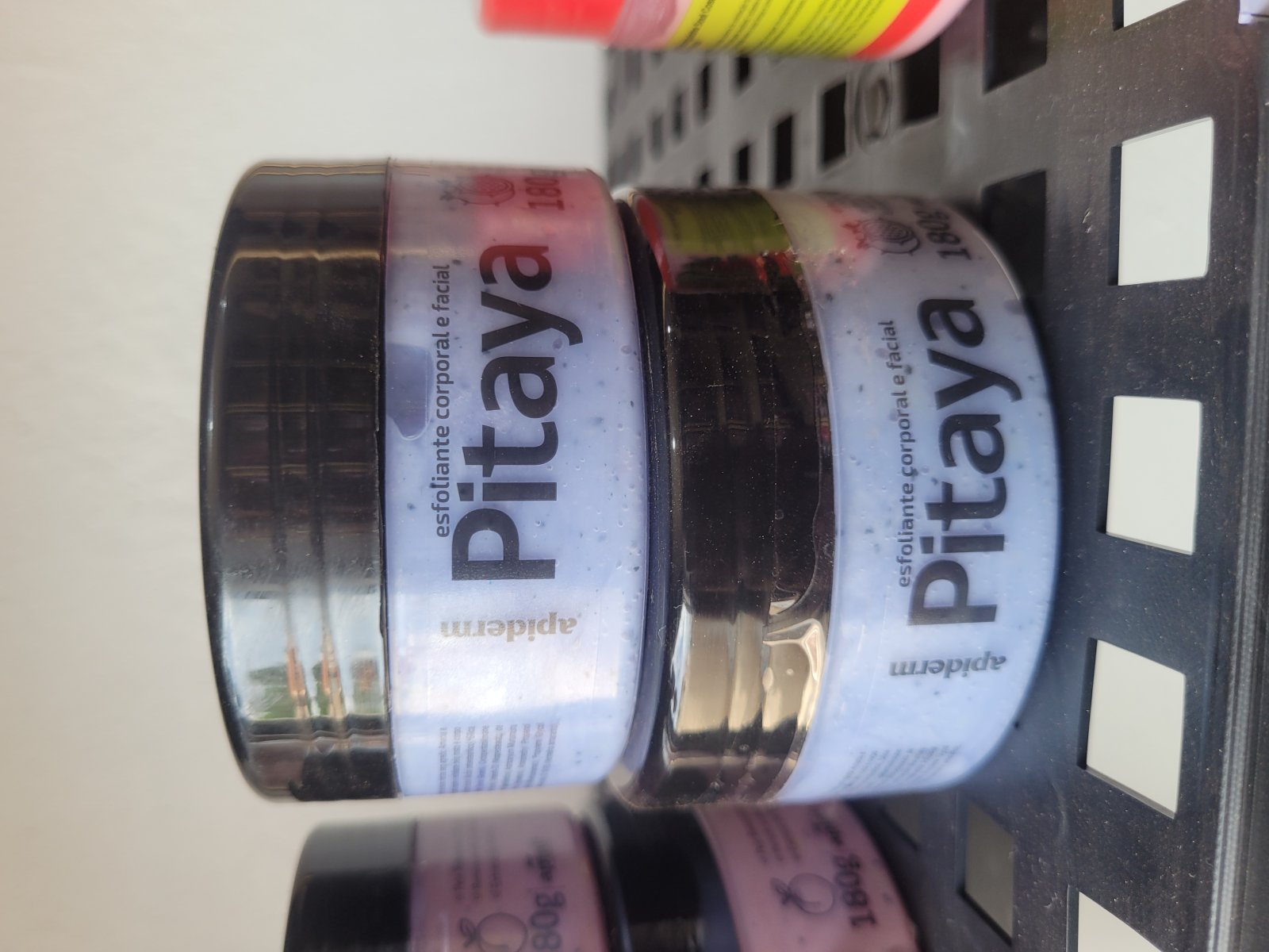 Esfoliante Corporal e Facial Pitaya- Apinil